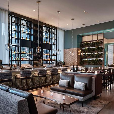Hyatt Centric Downtown Νάσβιλ Εξωτερικό φωτογραφία The bar at the hotel