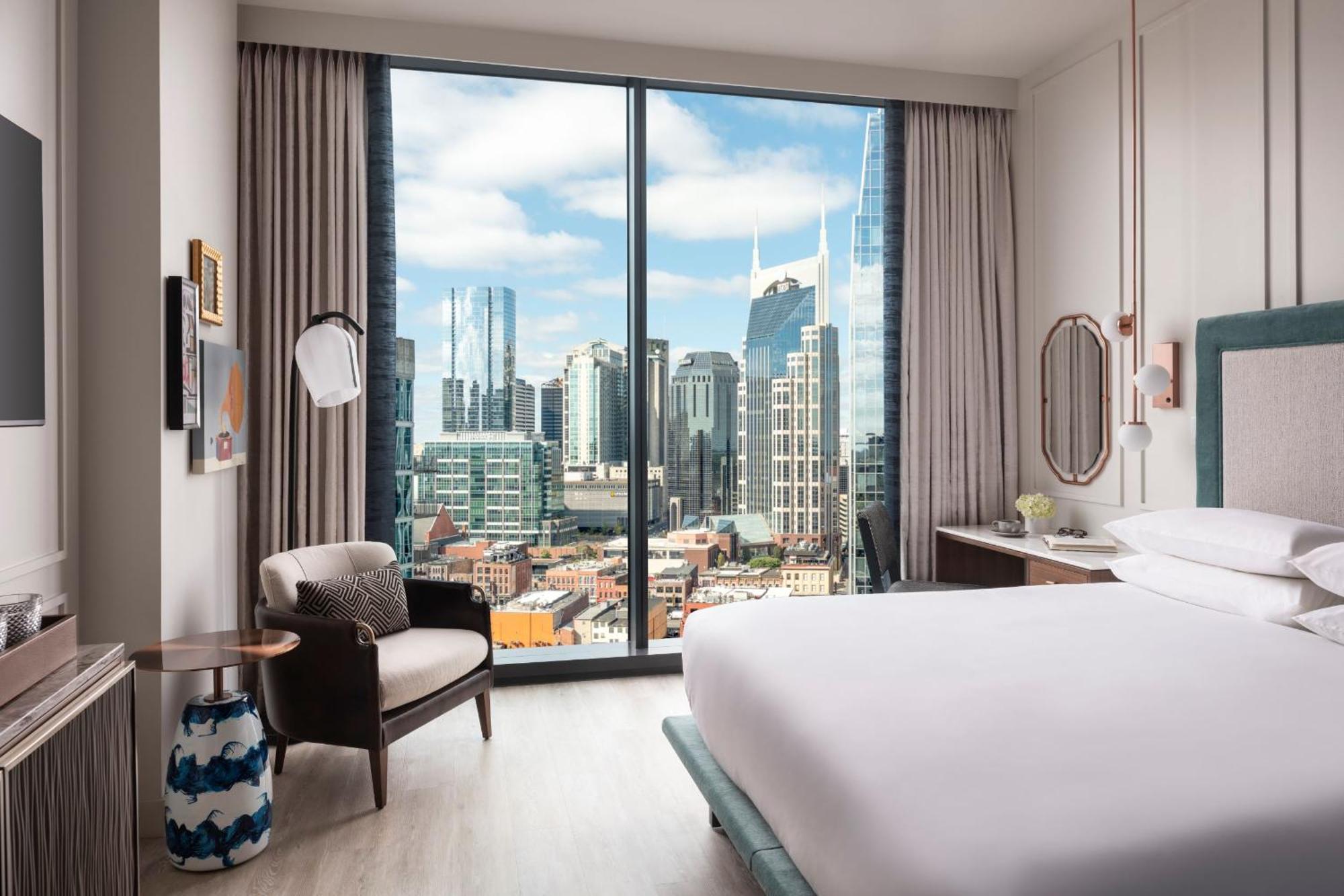 Hyatt Centric Downtown Νάσβιλ Εξωτερικό φωτογραφία A guest room at the hotel